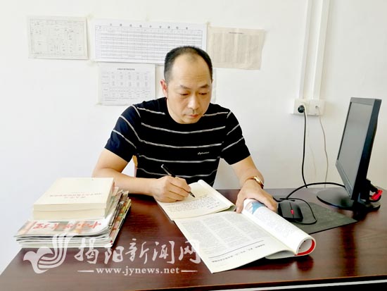 揭东云路初级中学校长谢雄辉:坚守在乡村学校的"有心人"